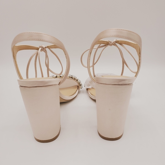 Badgley Mischka Jewel, Uzuri, Champagne NWOB - Picture 7 of 11